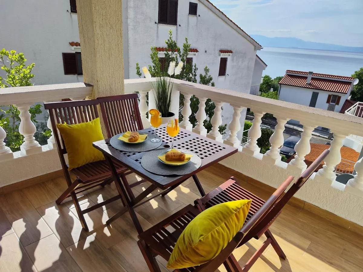 Apartments Orhidelia Njivice