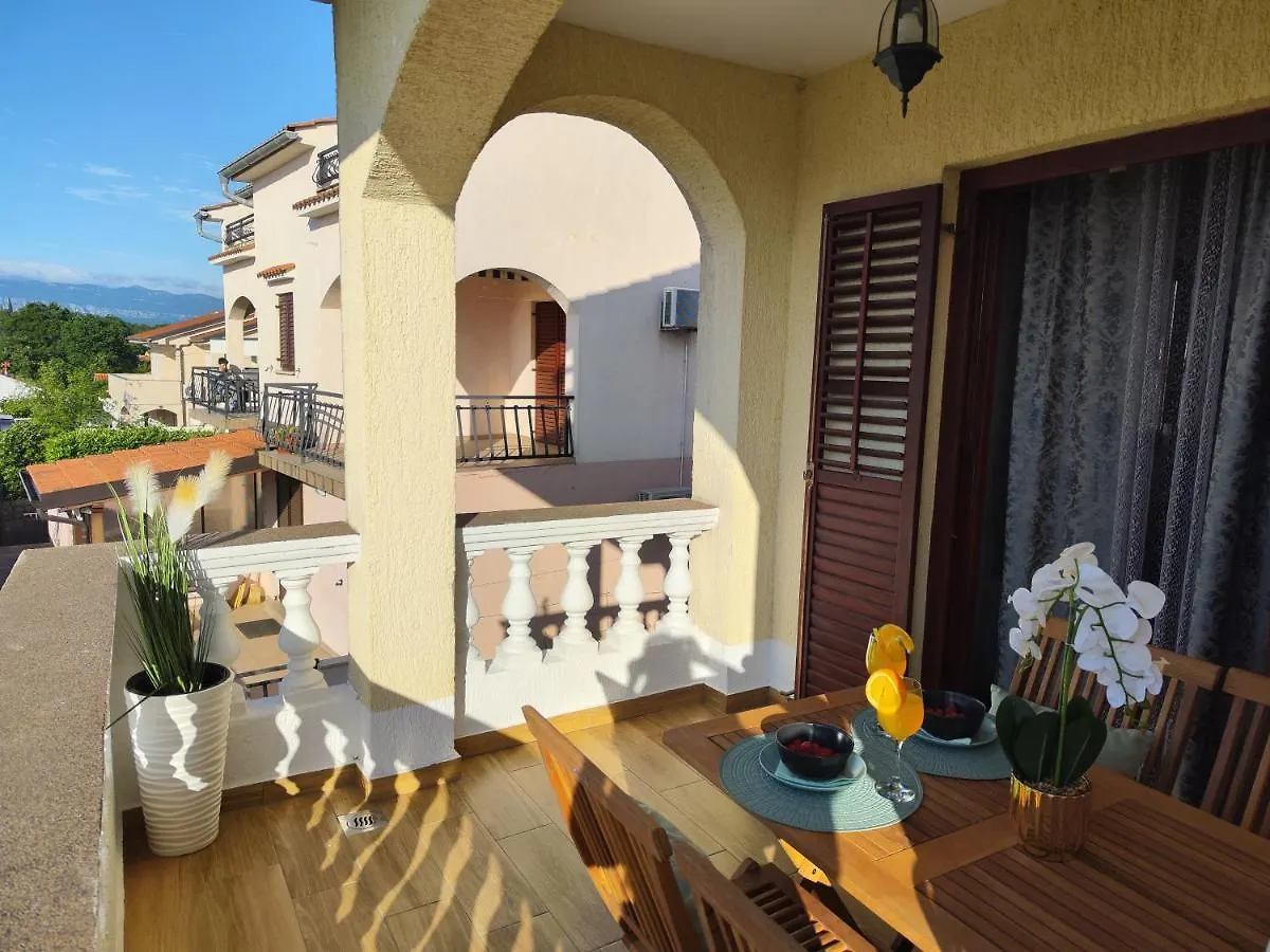 Apartments Orhidelia نجيفيش