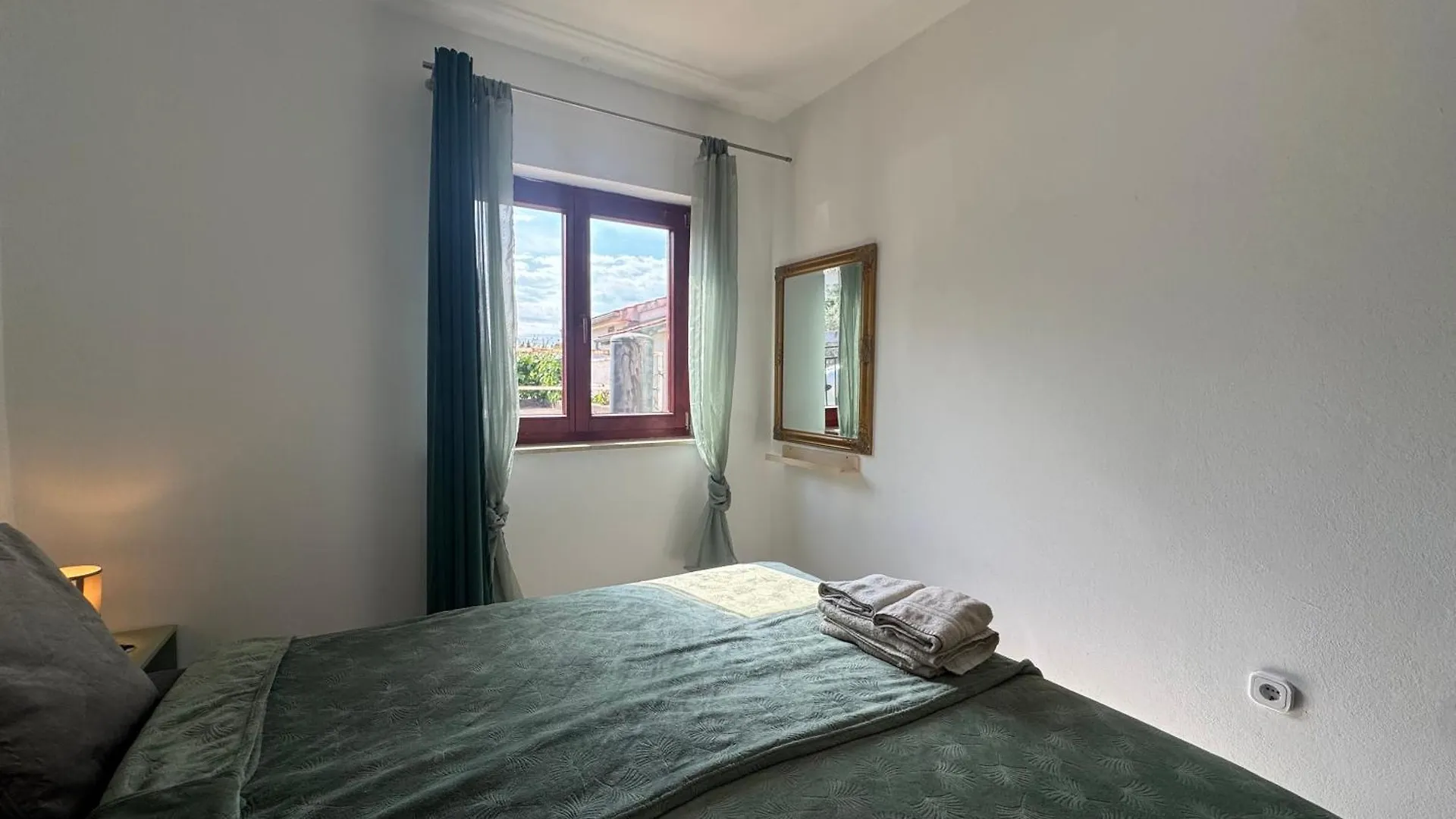 Apartments Orhidelia نجيفيش