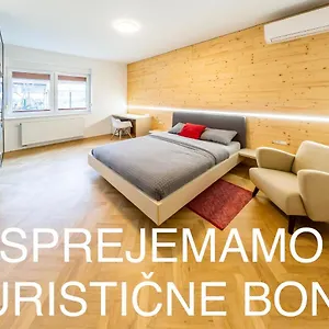 hotellátogatás